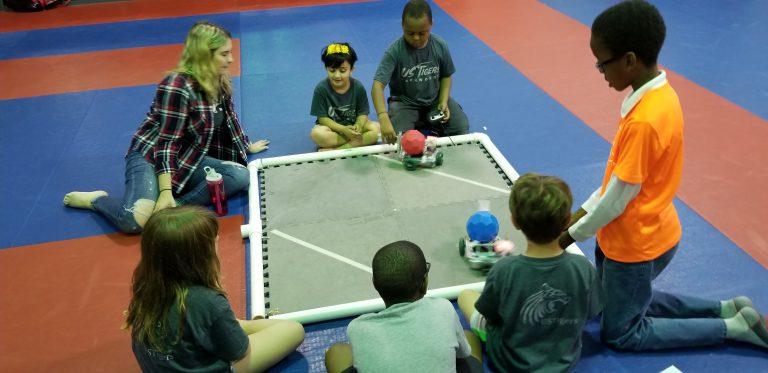 Robotics Fun Hour at U.S. Tigers Summer Camp