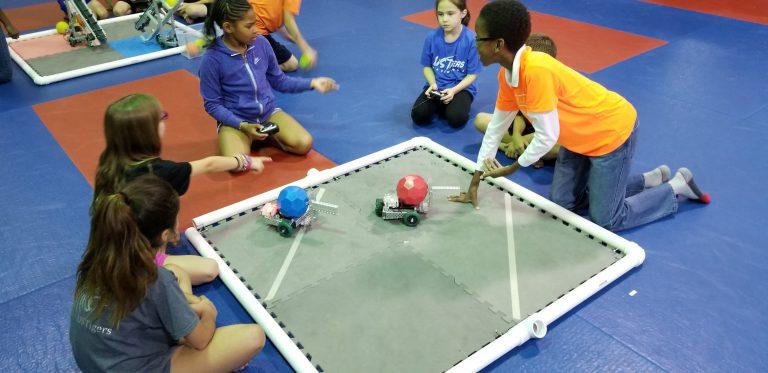 Robotics Fun Hour at U.S. Tigers Summer Camp