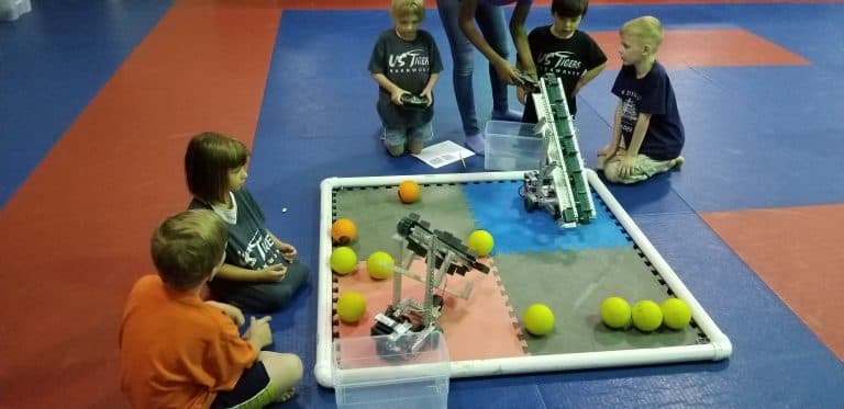 Robotics Fun Hour at U.S. Tigers Summer Camp