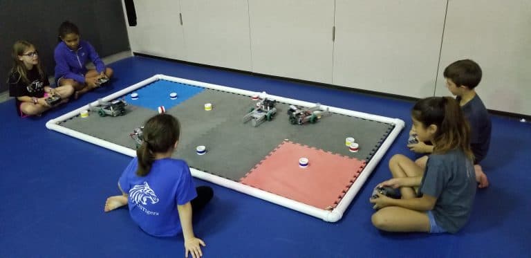 Robotics Fun Hour at U.S. Tigers Summer Camp